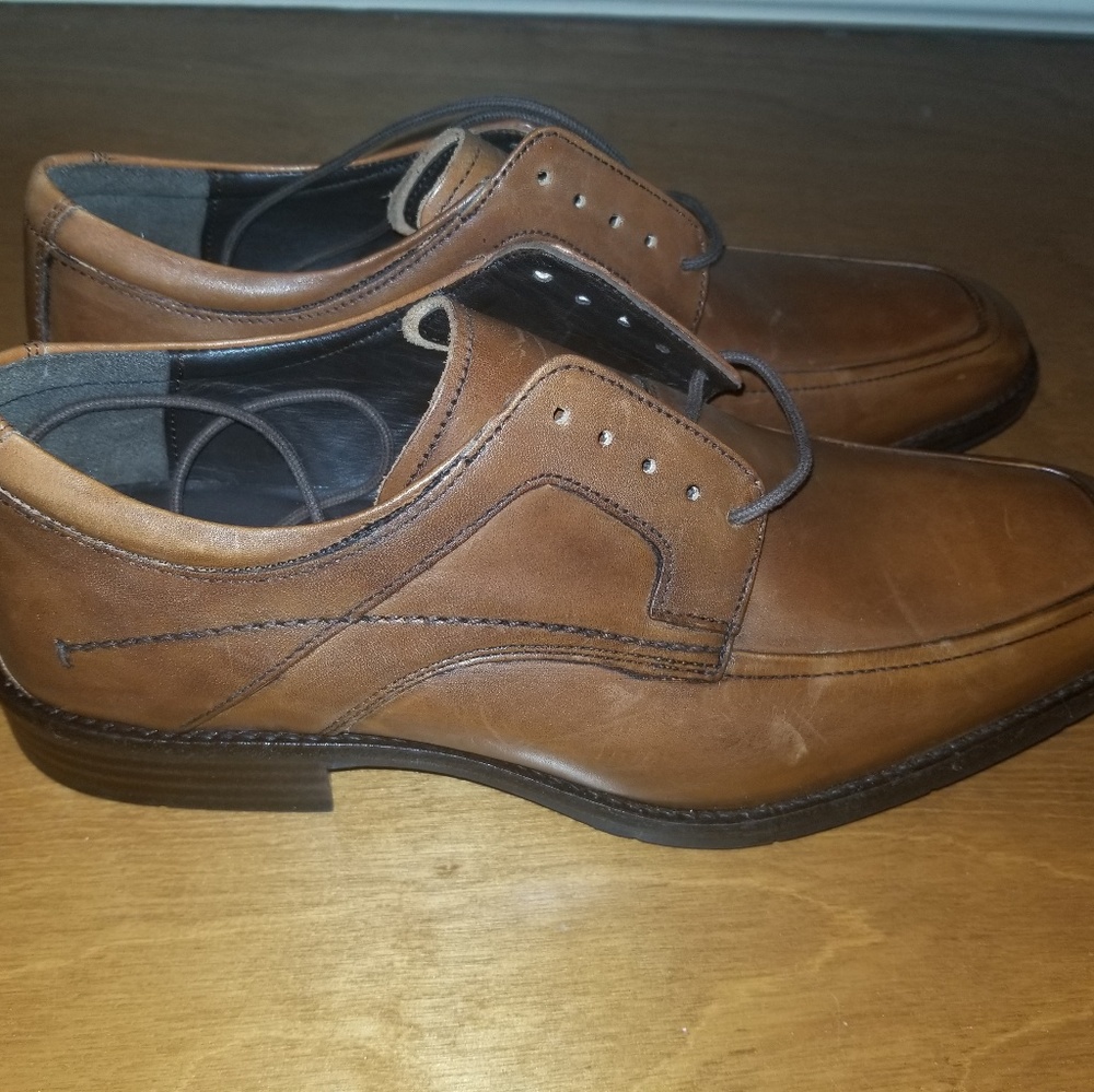 Brown  casual dress shoe